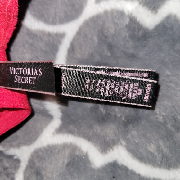 Victoria's Secret Braws 39C & 40C - Picture 5 of 12